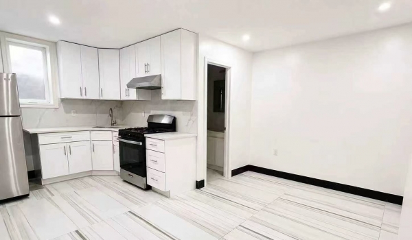 🏡 Little Neck ȫ��װ�޺÷�������������糬��