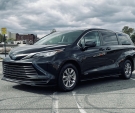 出售2021 TOYOTA SIENNA LE