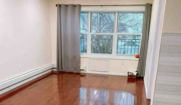 法拉盛34 Ave 149PL 三楼