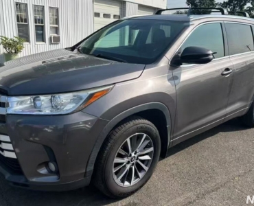 2017 Toyota Highlander XLE ﺺSUV