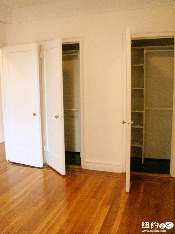 1200-7-2 big closets in room1_.jpg