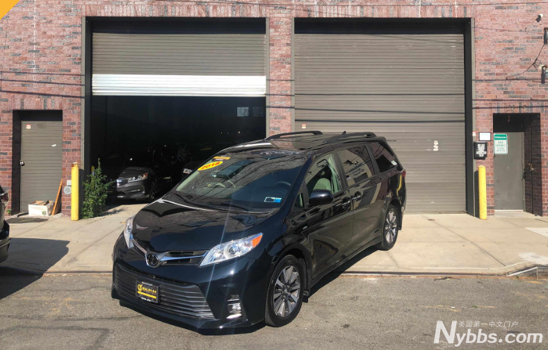 2018 TOYOTA SIENNA XLE 7SEAT